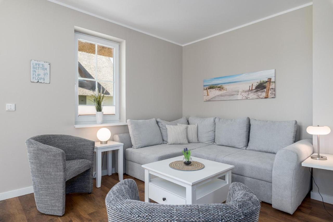 Reetidyll am Haff Villa Pepelow Exteriör bild